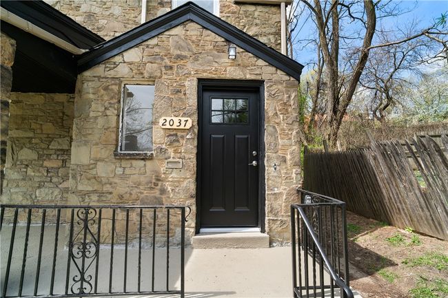 2037 Sampson St, House other with 3 bedrooms, 1 bathrooms and null parking in Wilkinsburg PA | Image 5