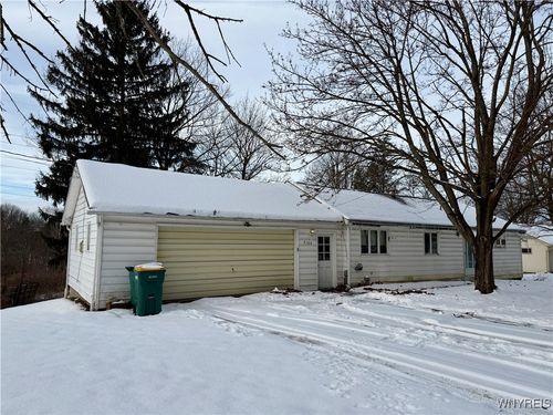 7166 S Abbott Rd, Hamburg, NY, 14075-6902 | Card Image