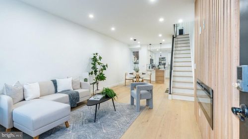 2074 E Birch St, PHILADELPHIA, PA, 19134-3617 | Card Image