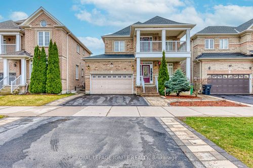 30 Streamline Drive Nw, Brampton, ON, L6V4T2 | Card Image