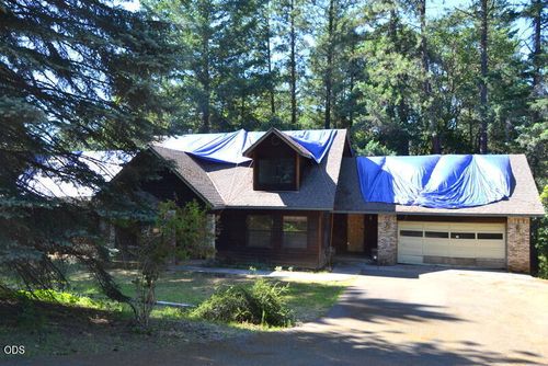 190 Shadow Ln, Grants Pass, OR, 97526-9375 | Card Image