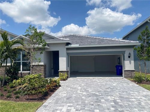 8423 Beagle Ter, Vero Beach, FL, 32967-5444 | Card Image