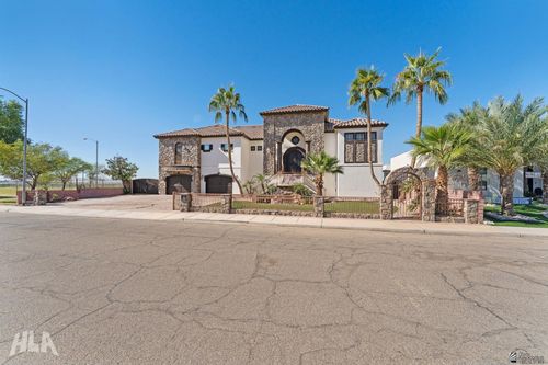 3734 S 18th Ave, Yuma, AZ, 85365-3940 | Card Image