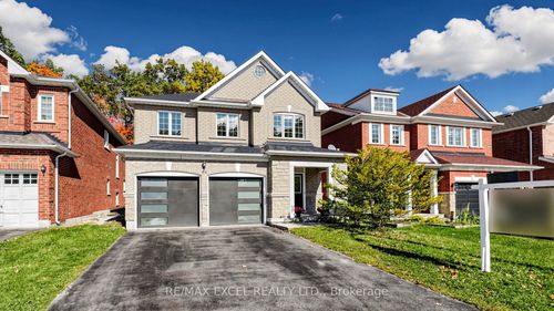 44 Canyon Hill Ave, Richmond Hill, ON, L4C9T5 | Card Image
