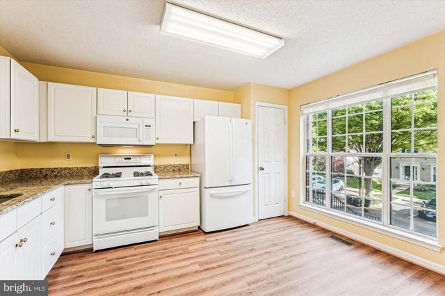 15100 Deer Valley Ter, Townhouse with 3 bedrooms, 3 bathrooms and null parking in SILVER SPRING MD | Image 45