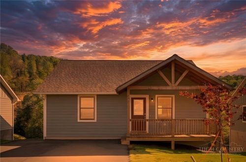 21-463 Townhomes Pl, Boone, NC, 28607-8588 | Card Image