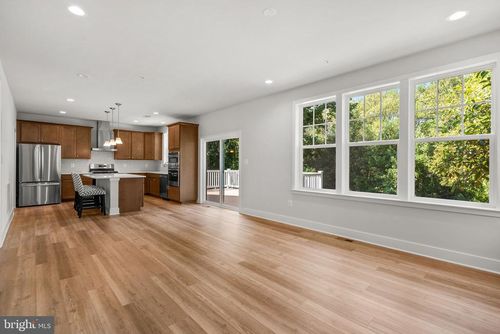 9420 Fairview Ave, LAUREL, MD, 20723-1712 | Card Image