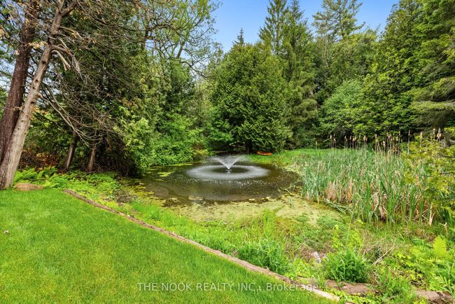 662 Raglan Rd W, House other with 3 bedrooms, 3 bathrooms and 10 parking in Oshawa ON | Image 37