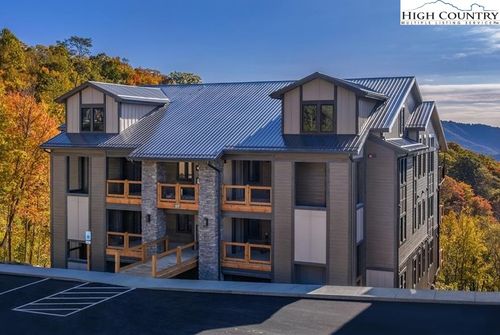 i-4-618 Canyon Gap, Blowing Rock, NC, 28605 | Card Image