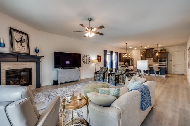 9525 Blue Stem Ln, House other with 3 bedrooms, 2 bathrooms and null parking in Little Elm TX | Image 6