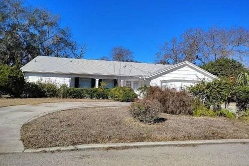 8607 Forest Glade Dr, Hudson, FL, 34667-2135 | Card Image
