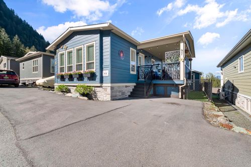 97 - 53480 Bridal Falls Road, House other with 2 bedrooms, 2 bathrooms and 2 parking in Rosedale BC | Card Image