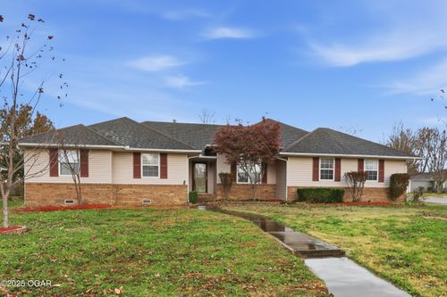 1314 Patrick Pl, Carthage, MO, 64836-3196 | Card Image