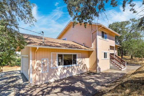 8296 Hautly Ln, Valley Springs, CA, 95252-8886 | Card Image