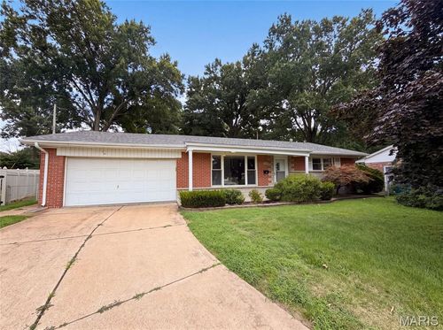 871 Wycliffe Ct, Saint Louis, MO, 63125-3626 | Card Image