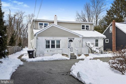 1051 Butler Pike, BLUE BELL, PA, 19422-2402 | Card Image