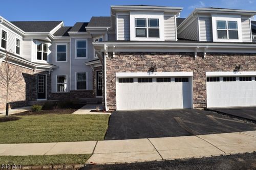 12 Huckleberry Ln, Morristown, NJ, 07960-3178 | Card Image