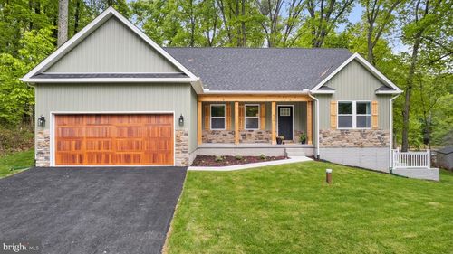 900 Bunny Ln, HARPERS FERRY, WV, 25425 | Card Image