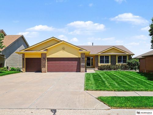 21984 Bobwhite Ave, Gretna, NE, 68028-5967 | Card Image