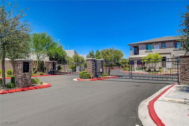 UNIT-190 - 5730 Sky Pointe Dr, Townhouse with 3 bedrooms, 3 bathrooms and null parking in Las Vegas NV | Image 47