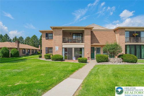 2776 Rolling Green Place, Lower Macungie Twp, PA, 18062 | Card Image