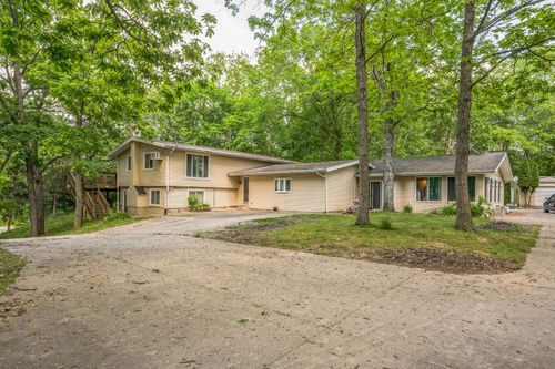 1551 Lake Wildwood Dr, Varna, IL, 61375-9410 | Card Image