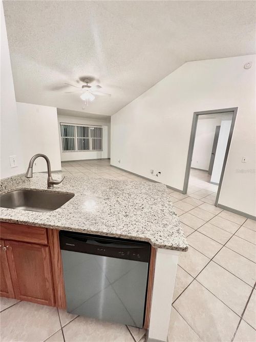 apt-522-5761 Gatlin Ave, ORLANDO, FL, 32822-3876 | Card Image