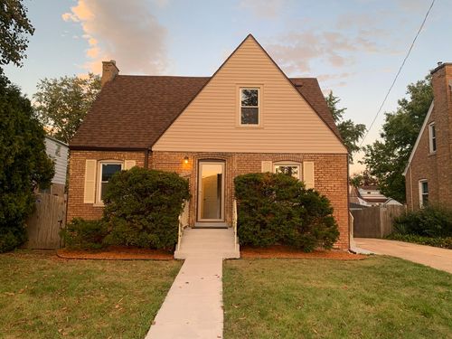 1447 Speechley Blvd, Berkeley, IL, 60163-1329 | Card Image