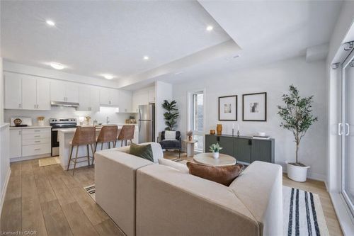 137 Reverie Way, Kitchener, ON, N2E0K6 | Card Image