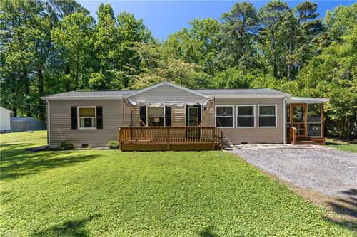 22133 Johnson Ln, Carrollton, VA, 23314-3944 | Card Image