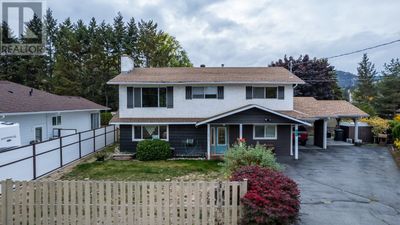 10713 Julia St, House other with 4 bedrooms, 2 bathrooms and 6 parking in Summerland BC | Image 1