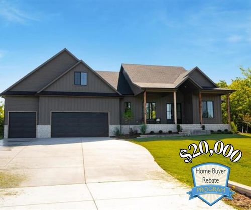 323 N Sarah Ct, Derby, KS, 67037-7707 | Card Image