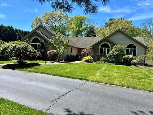 267 Chestnut St, Seekonk, MA, 02771-3243 | Card Image