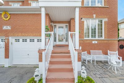 36 Berries Dr, House other with 4 bedrooms, 4 bathrooms and 6 parking in Brampton ON | Image 3