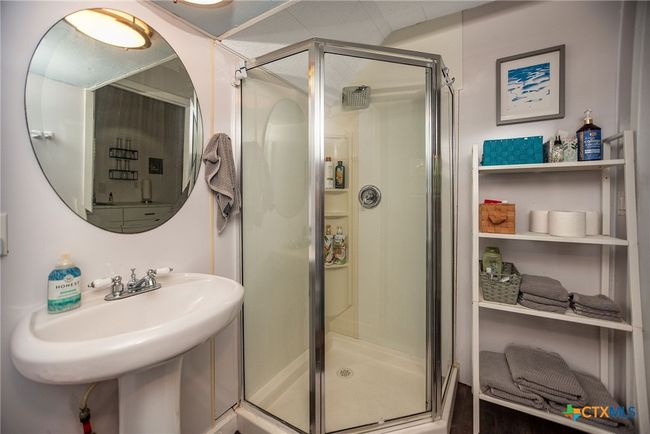 112 W Van Buren Ave, House other with 3 bedrooms, 2 bathrooms and null parking in Port O Connor TX | Image 35