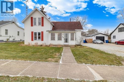 38 Chestnut St, Wheatley, ON, N0P2P0 | Card Image