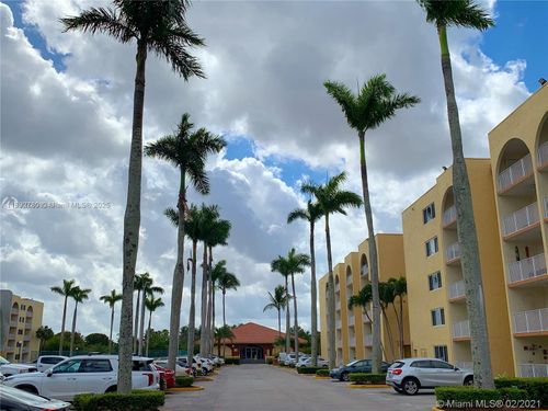 apt-5-508-7010 Nw 186th St, Hialeah, FL, 33015-3119 | Card Image