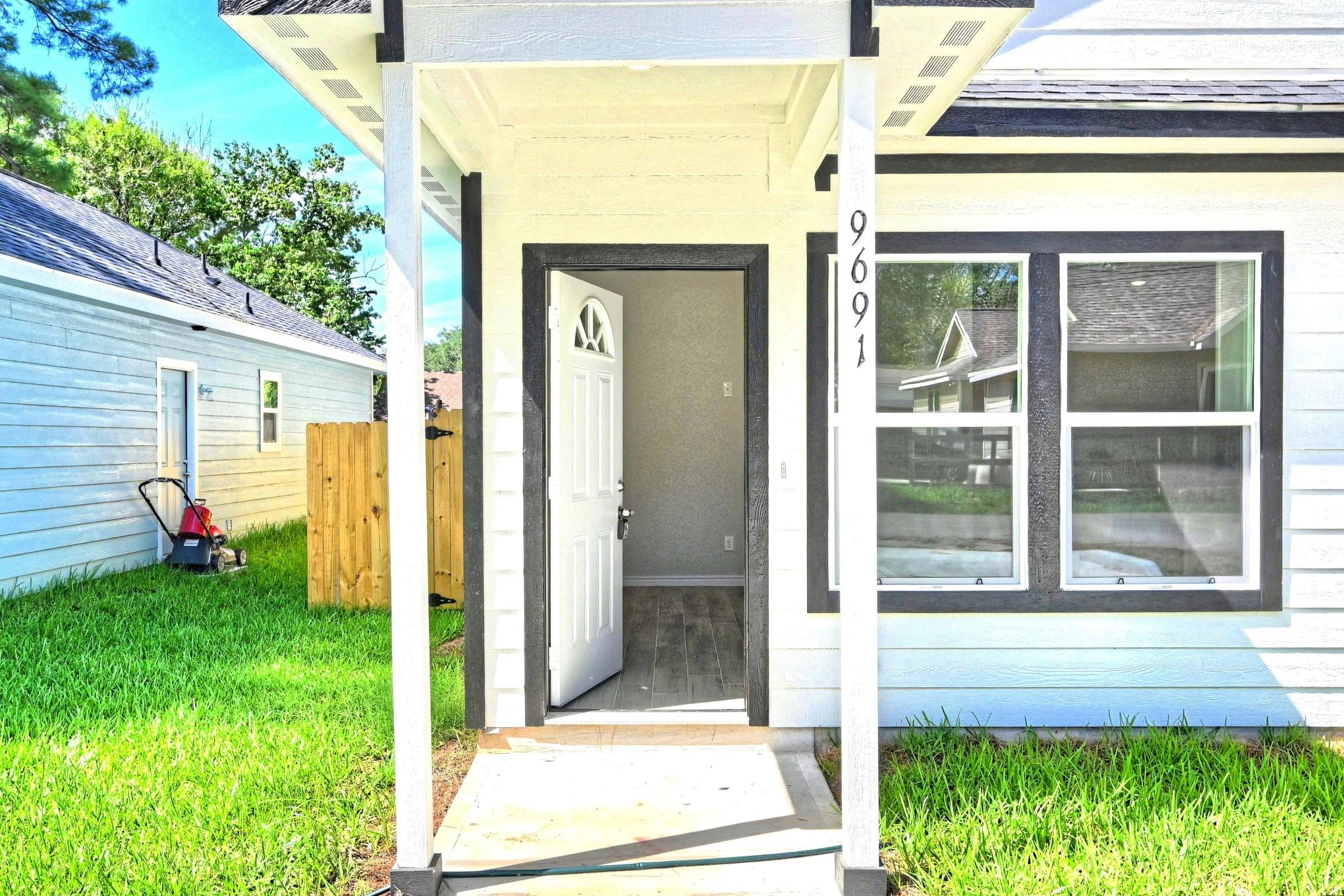 Residential Lease in Willis 2