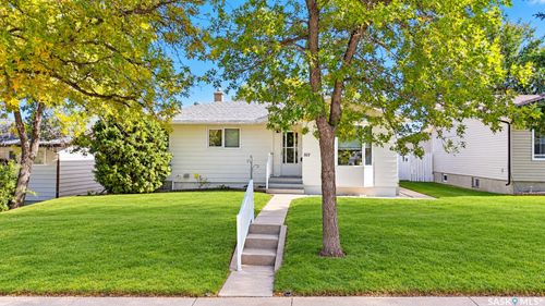 511 Central Avenue S, Swift Current, SK, S9H3G7 | Card Image