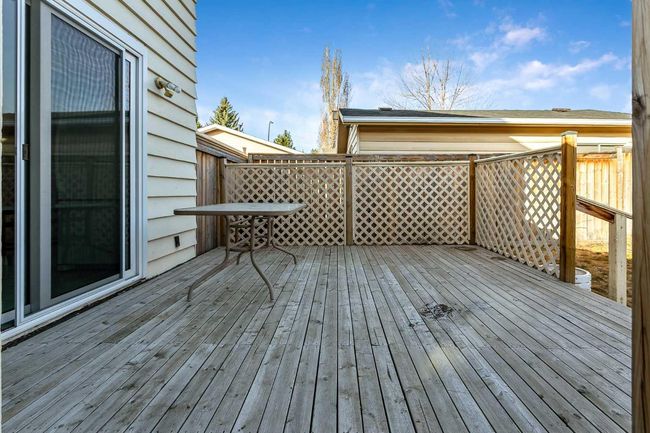 195 Deerbow Circle Se, House other with 3 bedrooms, 3 bathrooms and 2 parking in Calgary AB | Image 34