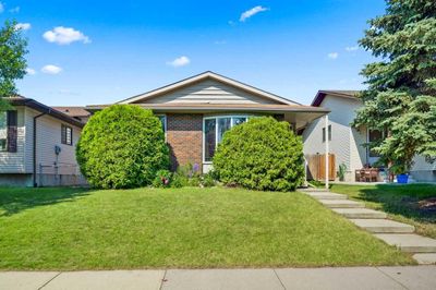 68 Millward Pl Ne, House detached with 5 bedrooms, 3 bathrooms and 3 parking in Calgary AB | Image 1