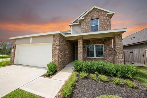 16913 Hazelnut Dr, Conroe, TX, 77302-1433 | Card Image