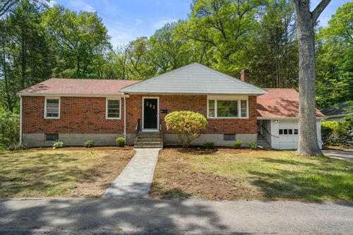 10 Roberta Rd, Sharon, MA, 02067-1723 | Card Image