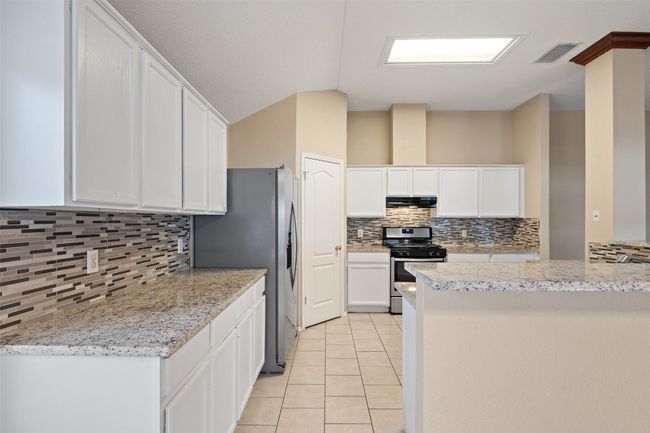 1008 Chippewa, House other with 4 bedrooms, 2 bathrooms and 4 parking in Round Rock TX | Image 15