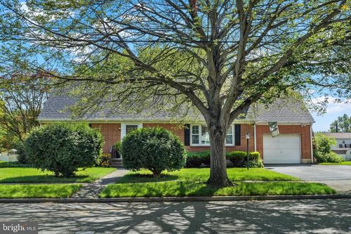 736 Adelia St, MIDDLETOWN, PA, 17057-2803 | Card Image