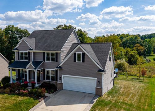 5548 Seney Cir N, Hamburg Twp, MI, 48189-8165 | Card Image