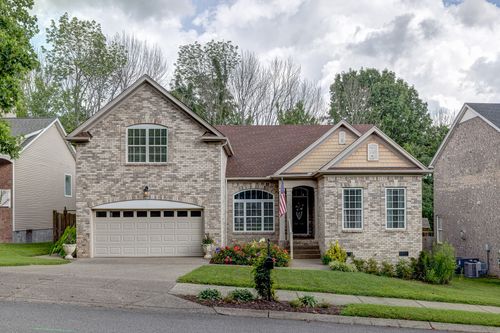 726 Cowan Dr, Nolensville, TN, 37135-7428 | Card Image