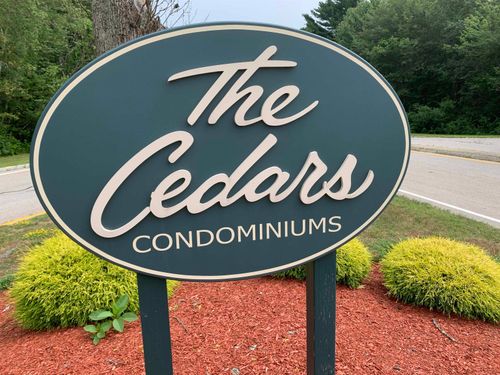 1605 White Cedar Blvd, Portsmouth, NH, 03801-6548 | Card Image