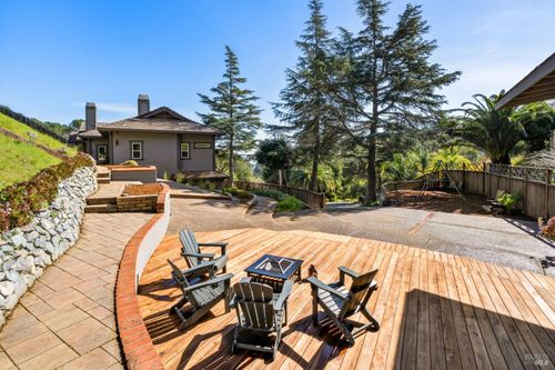 174 Main Dr, San Rafael, CA, 94901-2520 | Card Image