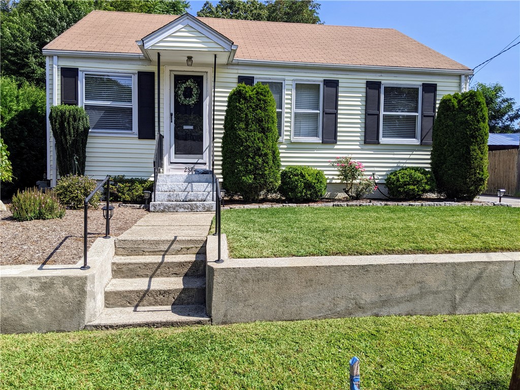 Eldridge St, Cranston, RI 02910